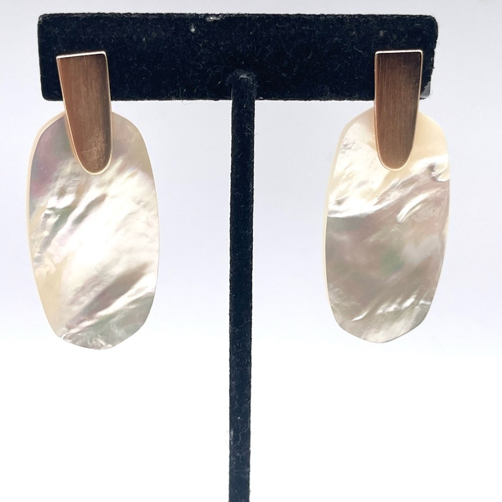 Kendra Scott Mother of Pearl Earrings